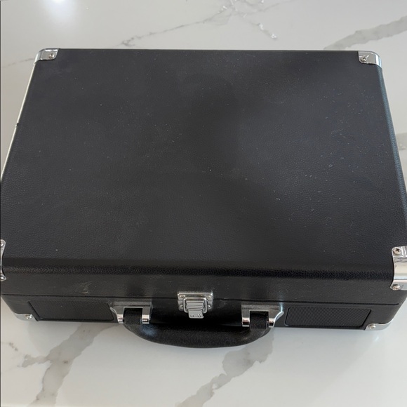 Victrola Suitcase Record Player 3-Speed Portable Turntable w/ Speakers - Picture 4 of 10